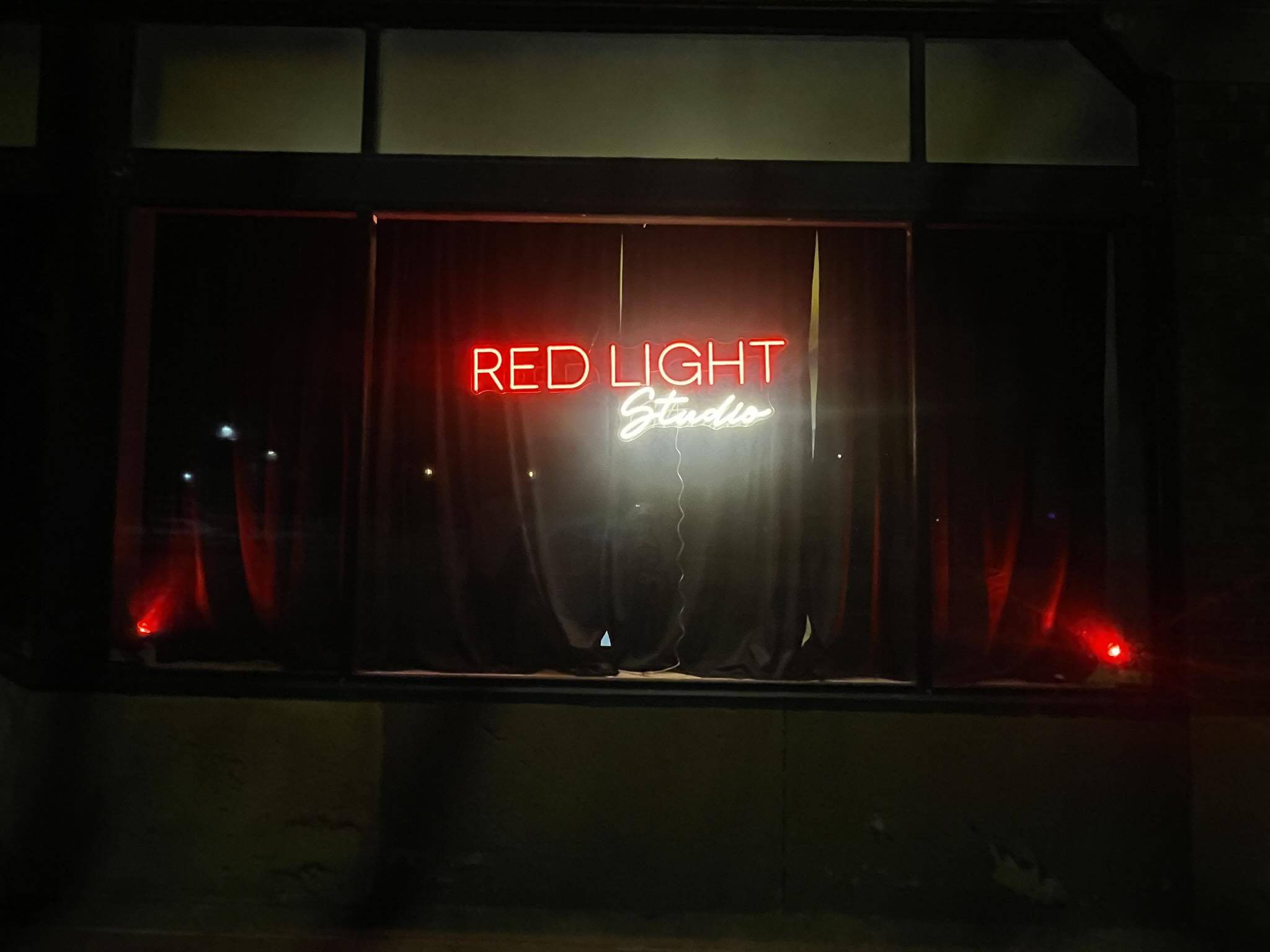 Red Light Studio | VAMP Kansas City Tease On Repeat